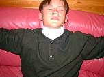 15_srm_sover_ikke_han_bare_nyter_musikken.jpg